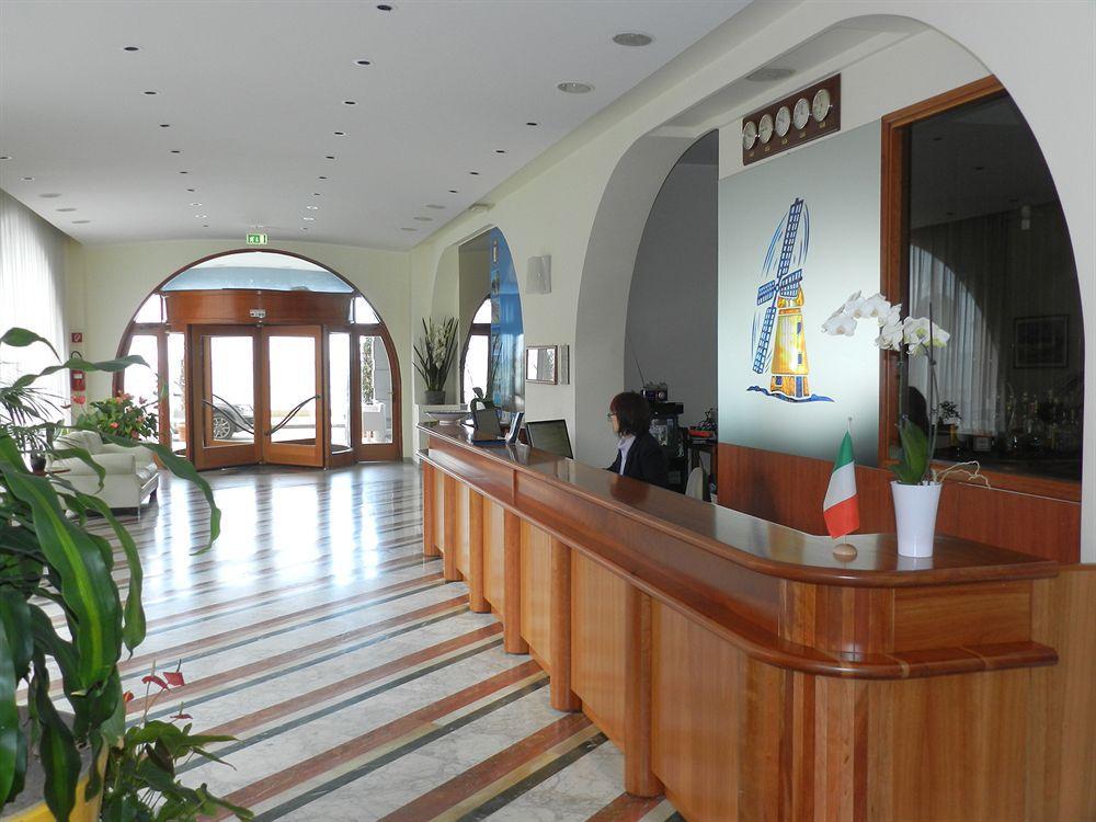 Hotel Il Mulino Capo dʼOrlando Exteriör bild